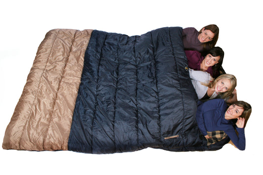 Four_people_inside_the_Ledge_Alaska_0_king_size_sleeping_bag_showing_full_72x96_inch_size